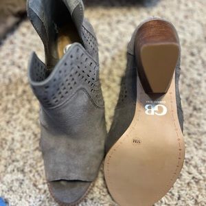 GB Booties Size 10